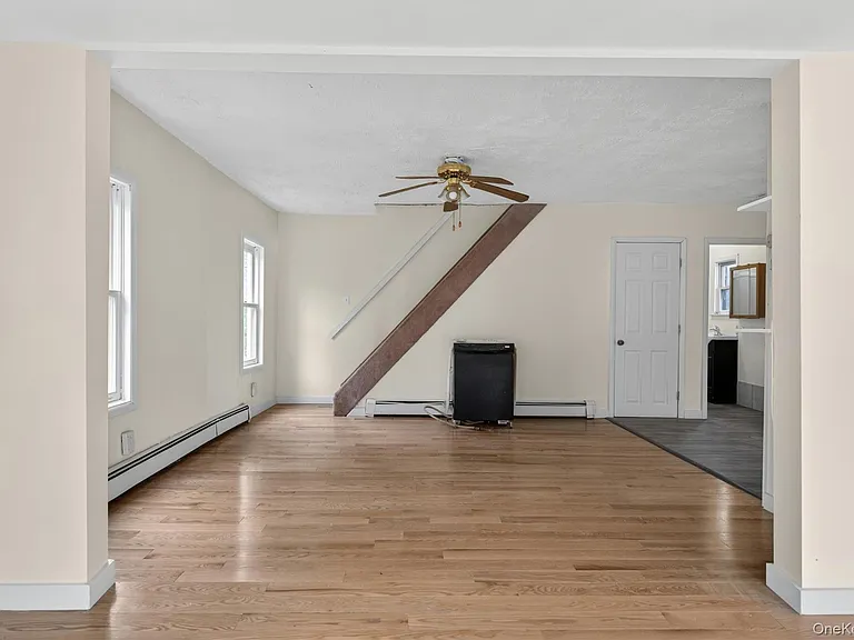 41 Rock Ridge Ave — Photo 7
