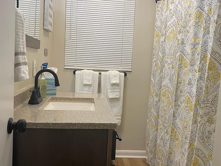 2201 Shady Lane Dr NW — Photo 7
