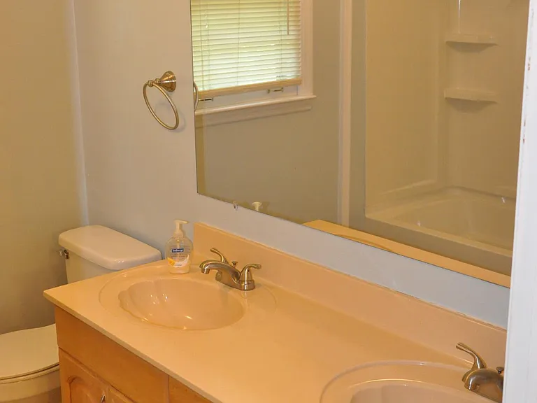 171 Lakeside Park Dr — Photo 9