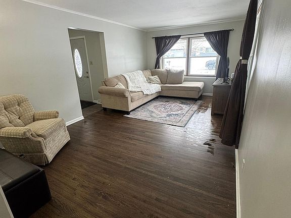 2nd image of 375 Lark Ave