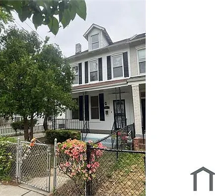917 Hamilton St NW