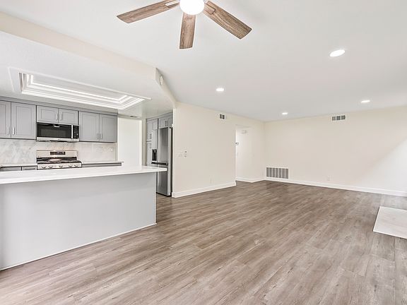 4th image of 27438 Senna Ct