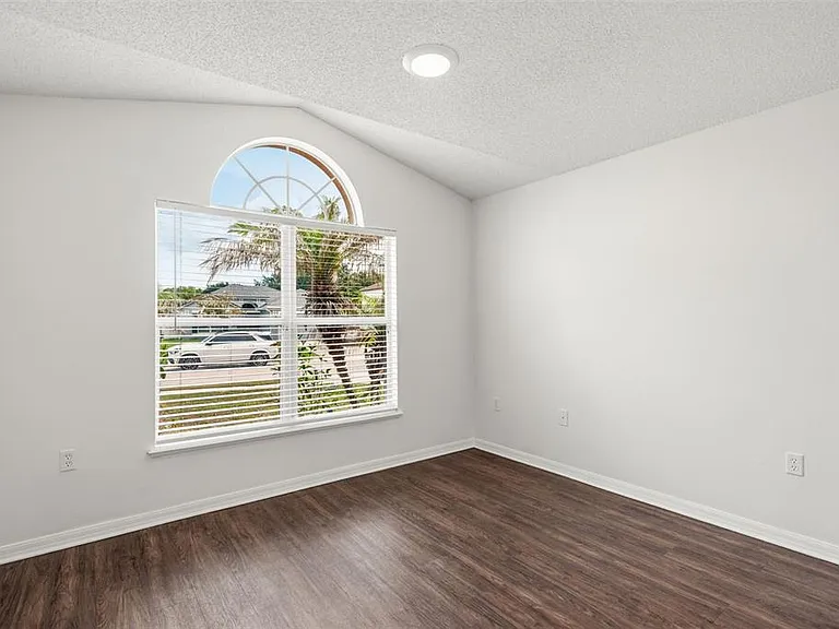 16918 Corner Hill Ct — Photo 17