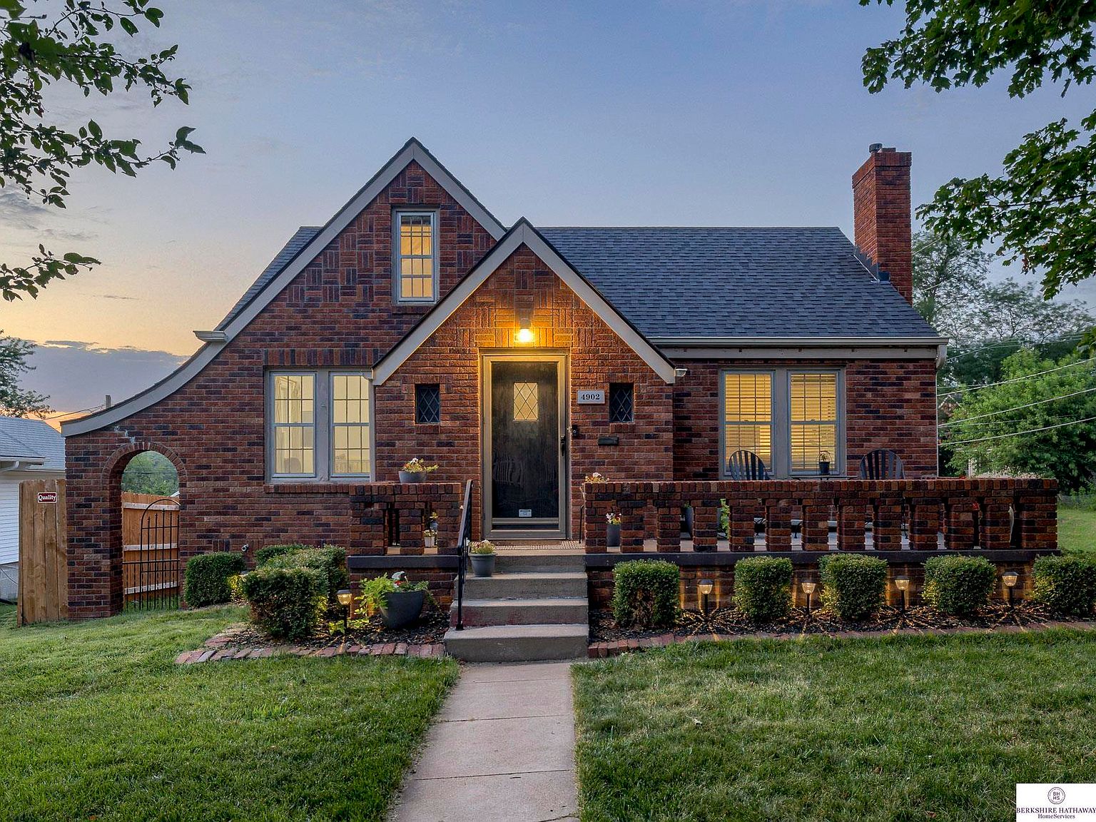 4902 Woolworth Ave, Omaha, NE 68106 Zillow