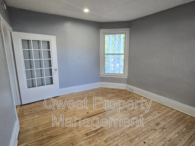 747 1st St NW #1 — Photo 3