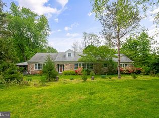 101 Moredun Rd, Philadelphia, PA 19115