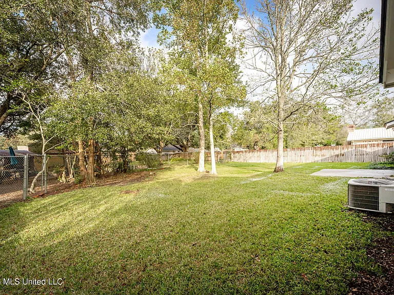 1213 King Henry Dr — Photo 59
