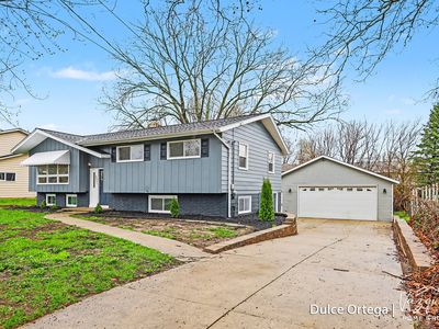3042 Perry Ave SW, Wyoming, MI, 49519