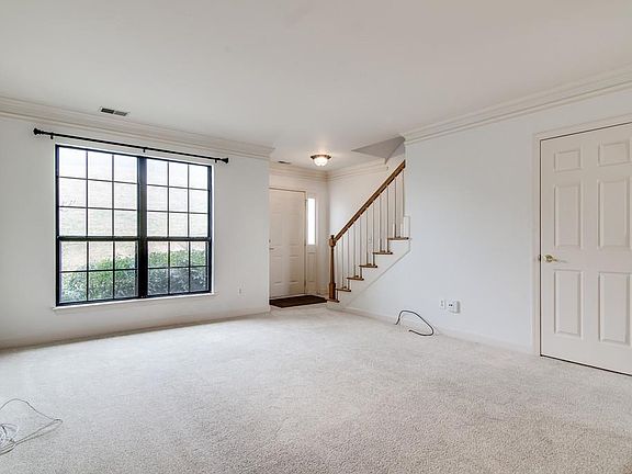 5th image of 1608 Brentwood Pointe