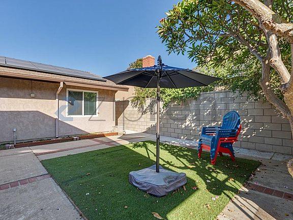 4th image of 5071 Doanoke Ave