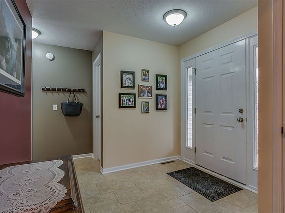 4th image of 1427 Anchor Ct