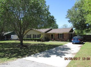 702 Dawn St, Beaufort, SC 29906