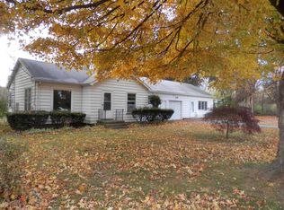 6300 Ryno Rd, Coloma, MI 49038