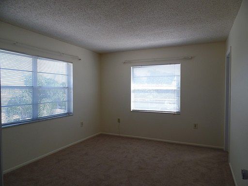 4th image of 327 34th Ave N APT 305