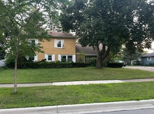 4005 Jay Ln, Rolling Meadows, IL 60008