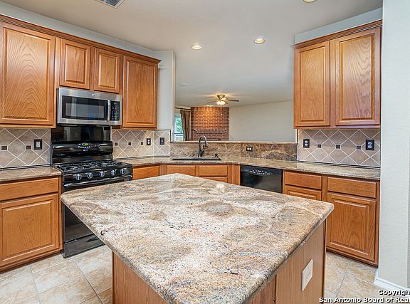 5th image of 5710 Palmetto Way