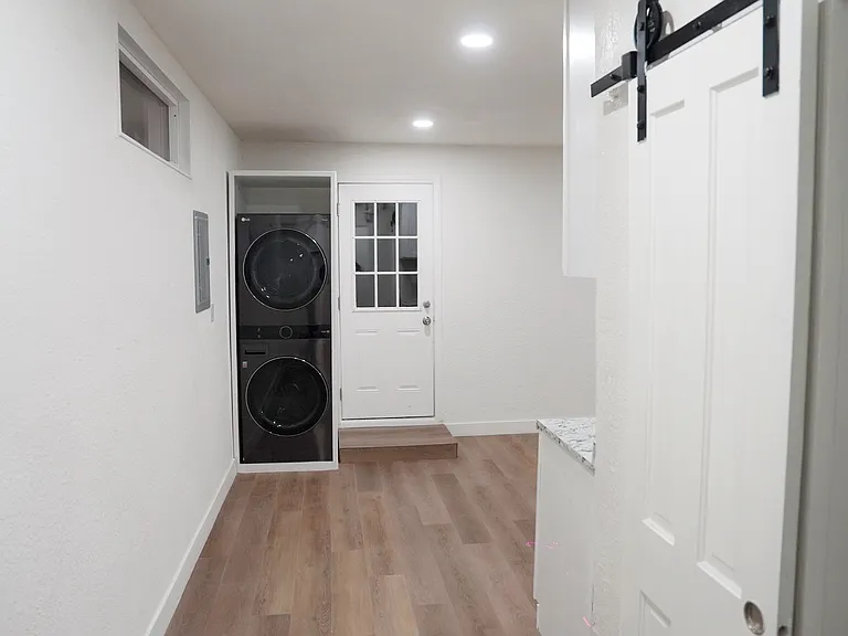 21 Sandalwood Dr — Photo 7