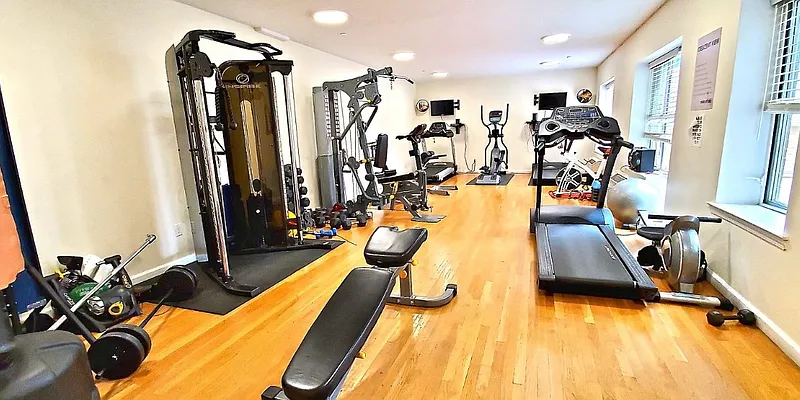 Rented by Compass | media 7