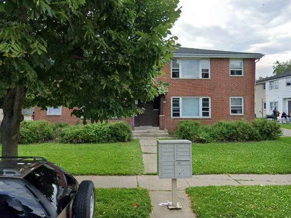 4810 36th Ave #4, Kenosha, WI 53144