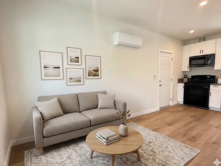 7535 Elmer Ave — Photo 4