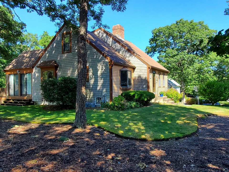 35 Graces Way, South Dennis, MA 02660