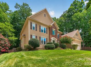 8011 Alba Ct, Charlotte, NC 28269
