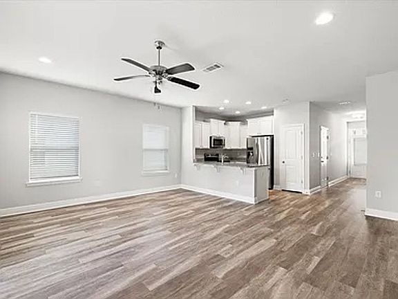 5th image of 65 Crossing Ln Unit F