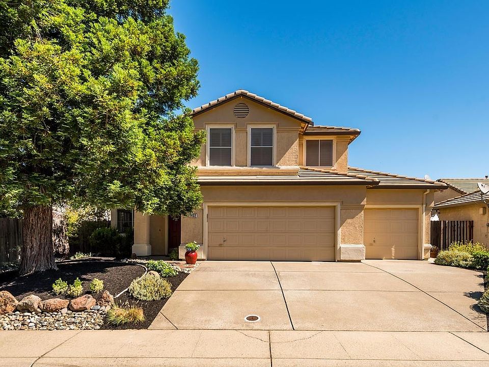 2nd image of 1432 Lockhart Way
