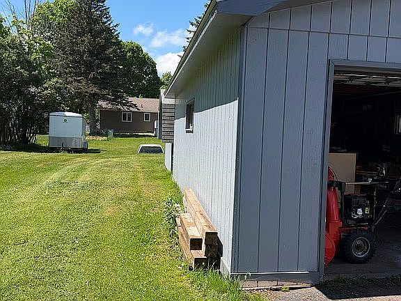 4th image of 68 Chagnon St