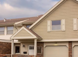 6818 Fenwyck Rd APT 7, Maumee, OH 43537