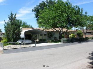 3053 W Mendes Dr, Riverdale, CA 93656