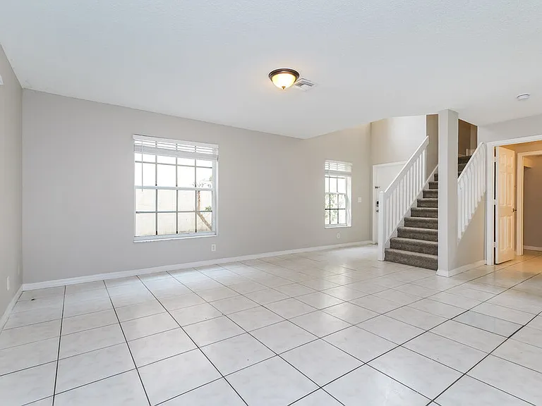 4124 Pine Hollow Cir — Photo 5