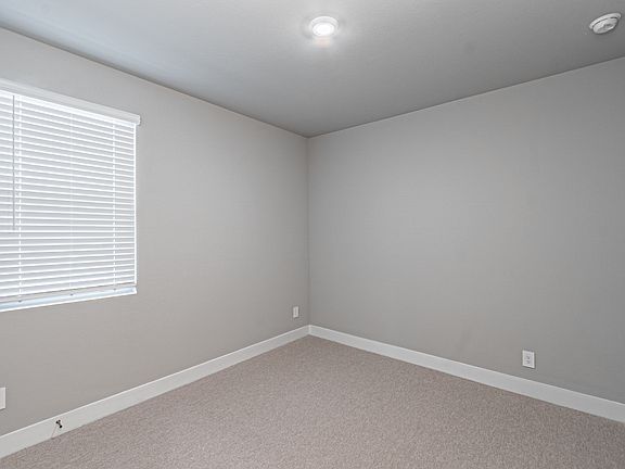 4th image of 1310 Winters Way