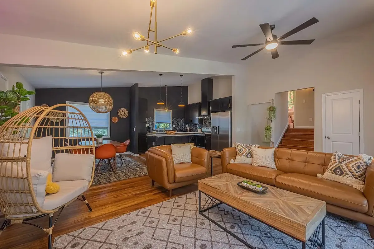 4 bed, 1784 sqft, $3,000 — Photo 1