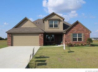 29 Hazel St, Inola, OK 74036