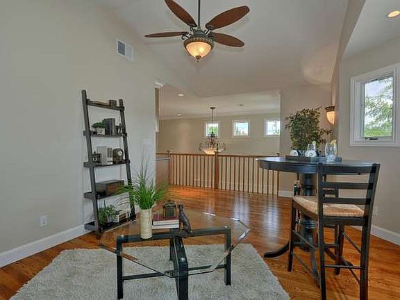 2nd image of 761 Cornell Dr