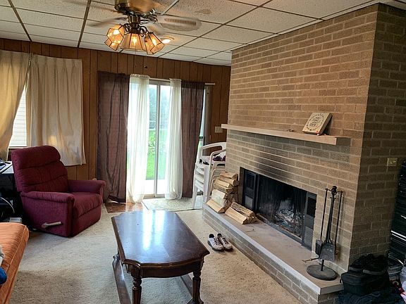 2nd image of 653 Kimberly Ln