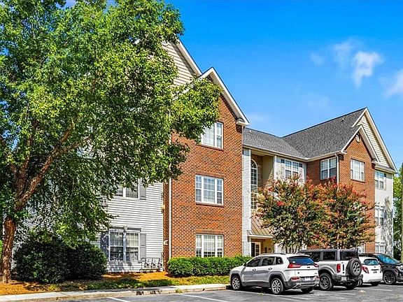 2nd image of 3710 Spanish Peak Dr APT 2B