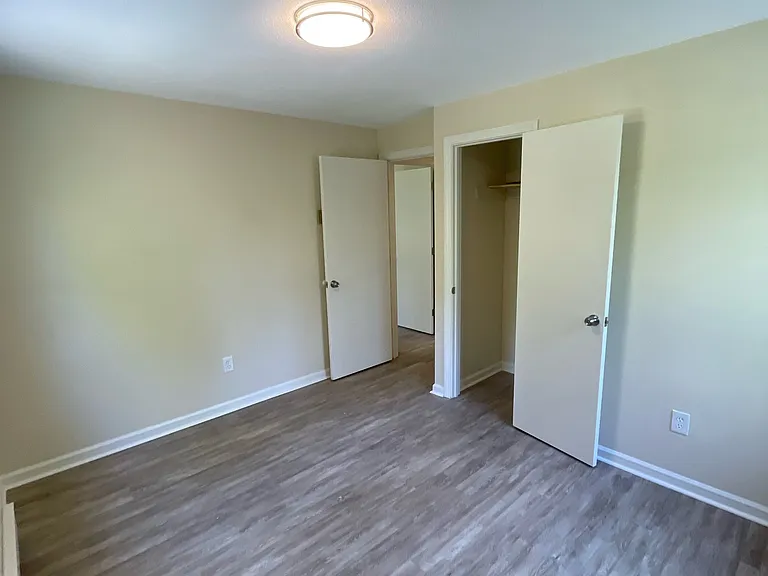 395 Wilbraham St #B — Photo 10