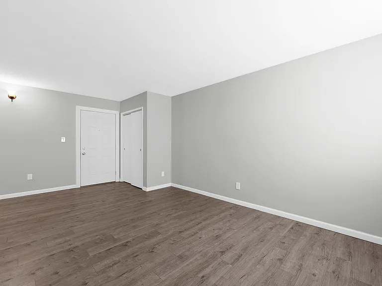 Garden Heights Apartments — Photo 21