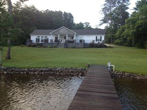 3rd image of 5027 Fox Hollow Dr