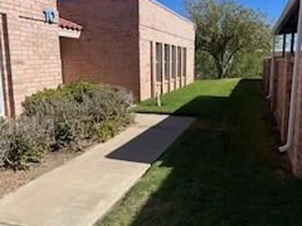 7465 Stoney Hill Dr #10A, El Paso, TX 79904