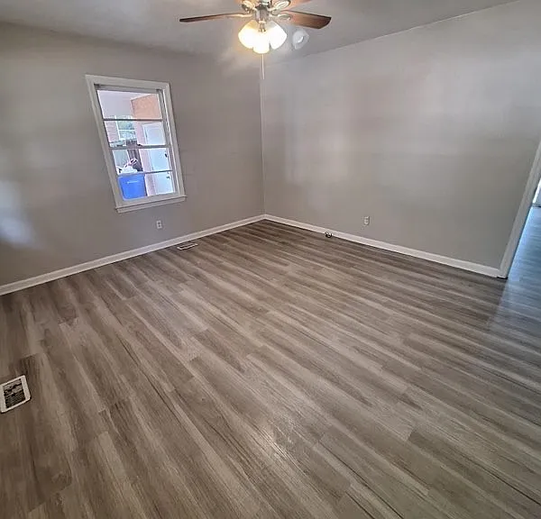 7655 Fletcher Ave — Photo 2