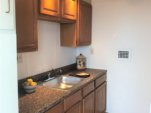 2nd image of 2834 Atlantic Ave APT 306
