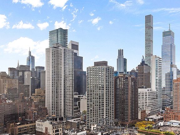 5th image of 401 E 60th St APT 25C