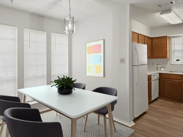 104 Mosscliff Cir APT 10, San Marcos, TX 78666