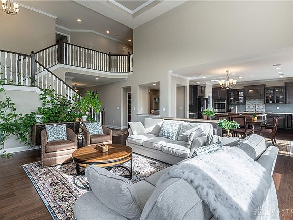 5th image of 1882 Spindletop Ln