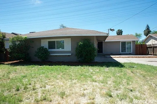 5520 48th Ave photo 1