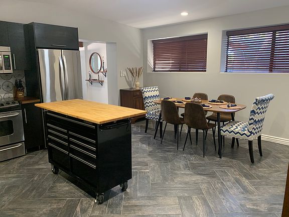 kitchen/dining