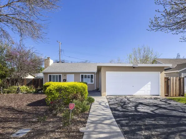 3113 Genevieve Ct, Palo Alto, CA 94303